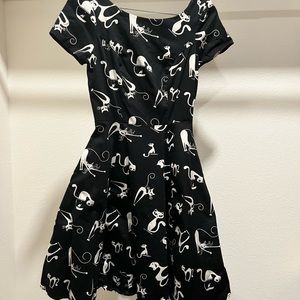 Black, 50s style flowy dress with Pockets and cat pattern